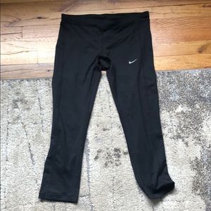 Nike Women’s Capri Black Leggings